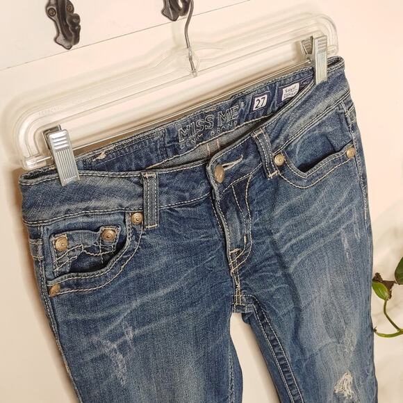 Miss Me Sunny Straight Jeans, 27 - Picture 8 of 9